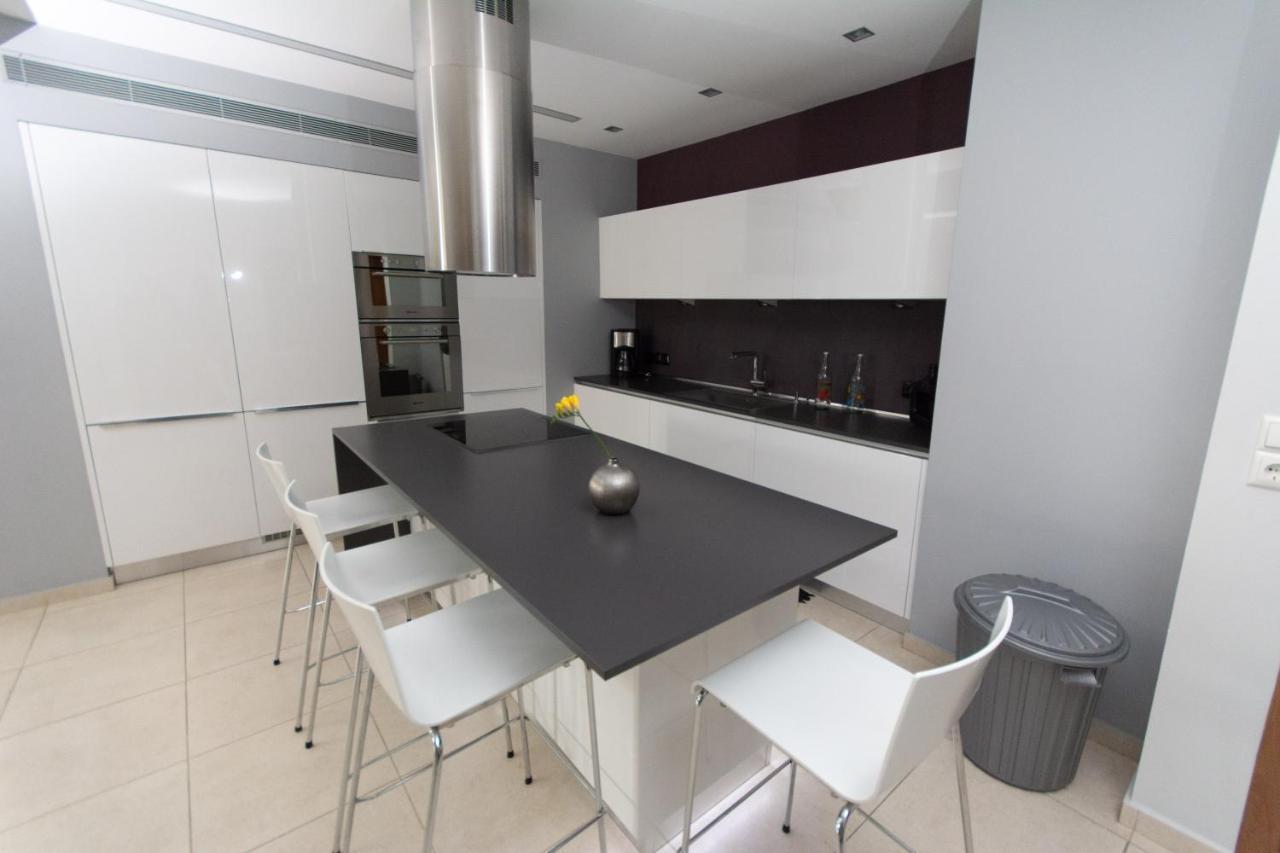 Spacious Fully Equipped 3Bd 2Bath Apt In The Heart Of City With Balconies Ac And Fast Wifi #2 Iraklio Eksteriør bilde