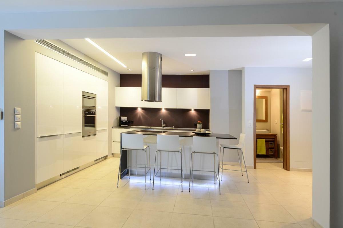 Spacious Fully Equipped 3Bd 2Bath Apt In The Heart Of City With Balconies Ac And Fast Wifi #2 Iraklio Eksteriør bilde